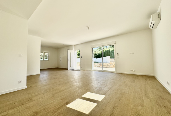 Offres de vente Maison Tourrettes 83440